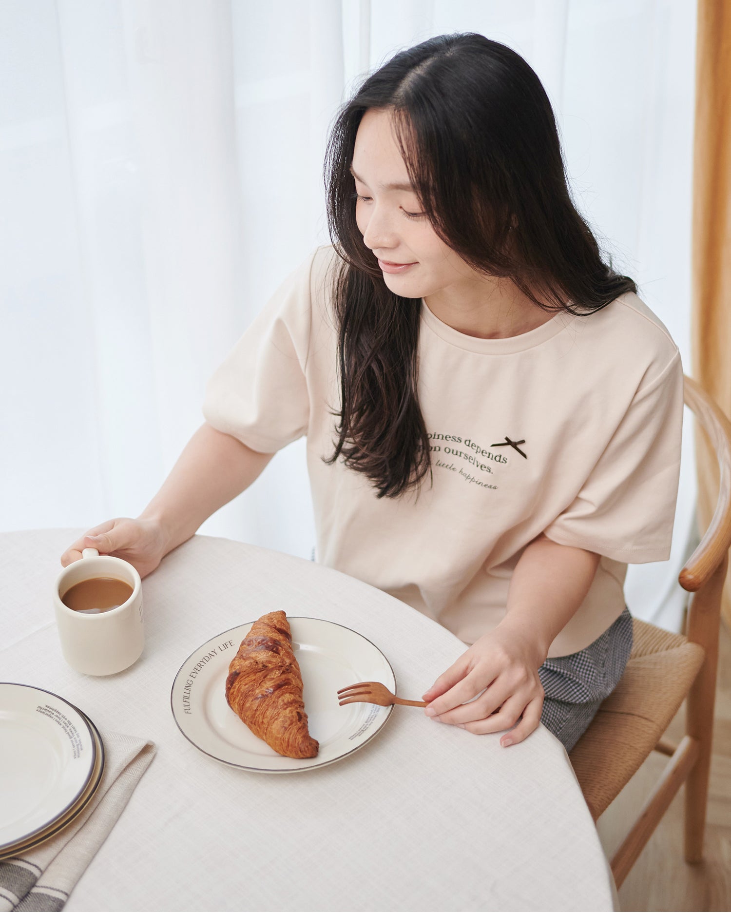 fulfilling everyday life plate
