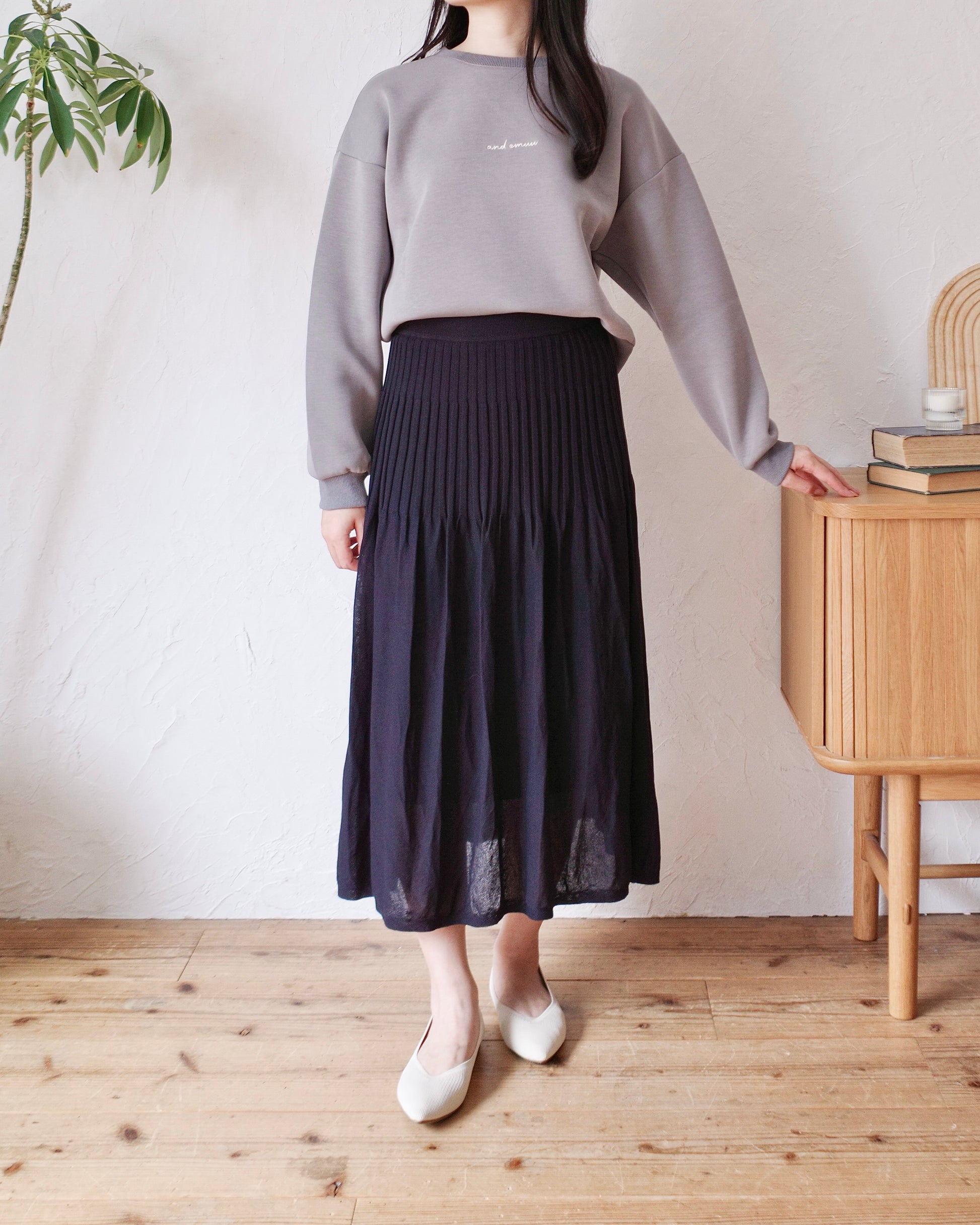 relax fit logo sweatshirt〈12月中旬〜12月下旬お届け〉