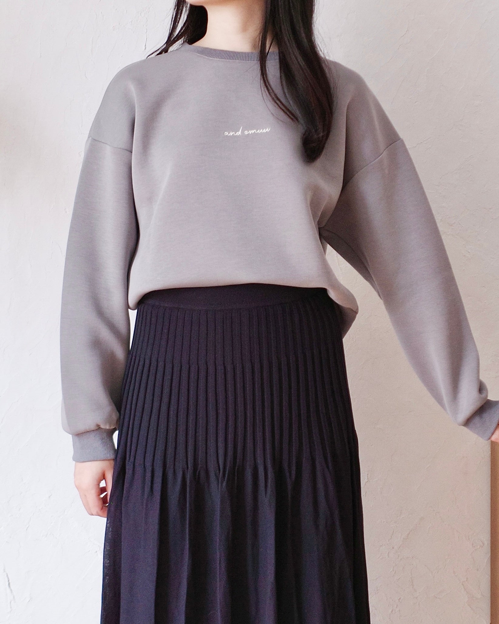 relax fit logo sweatshirt〈12月中旬〜12月下旬お届け〉