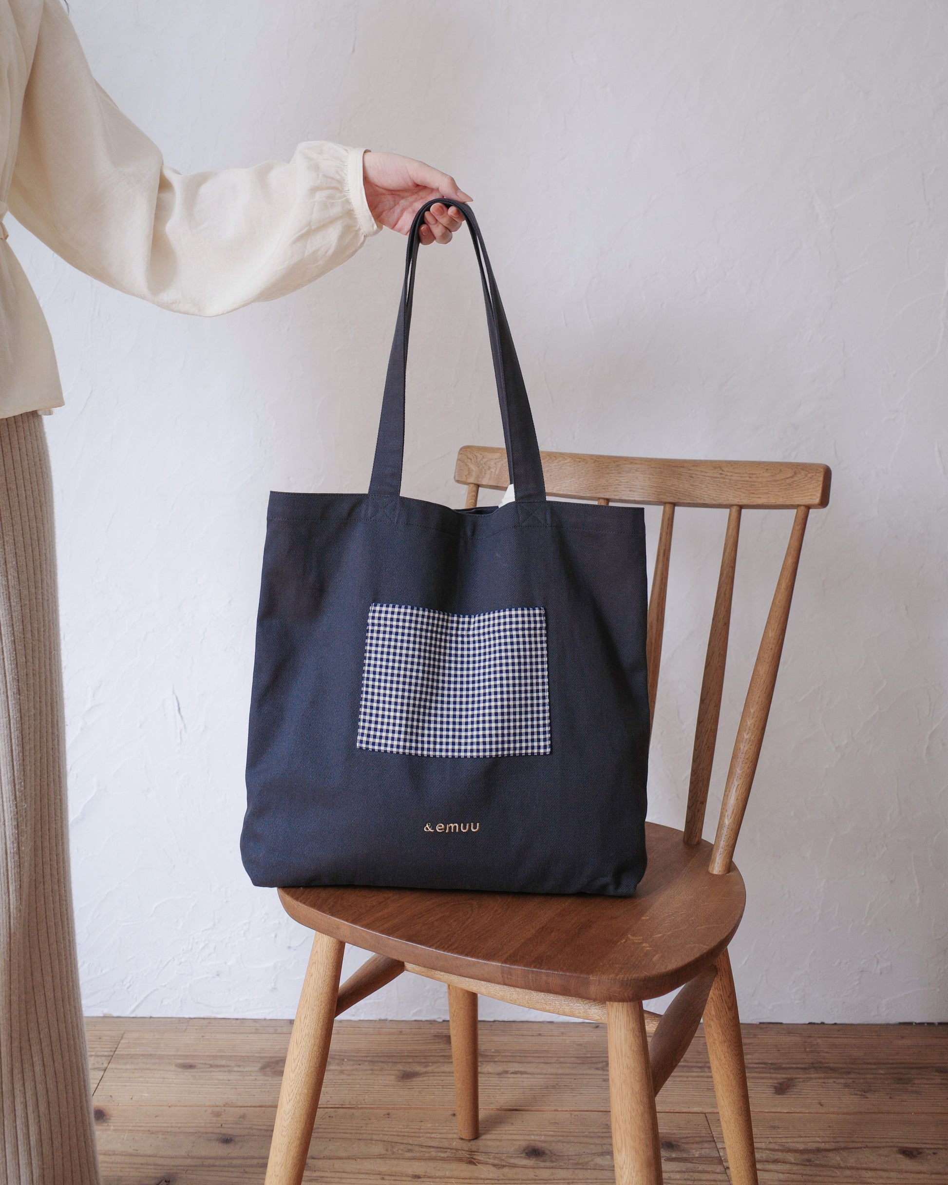 【new color】logo tote bag〈12月中旬〜12月下旬お届け〉