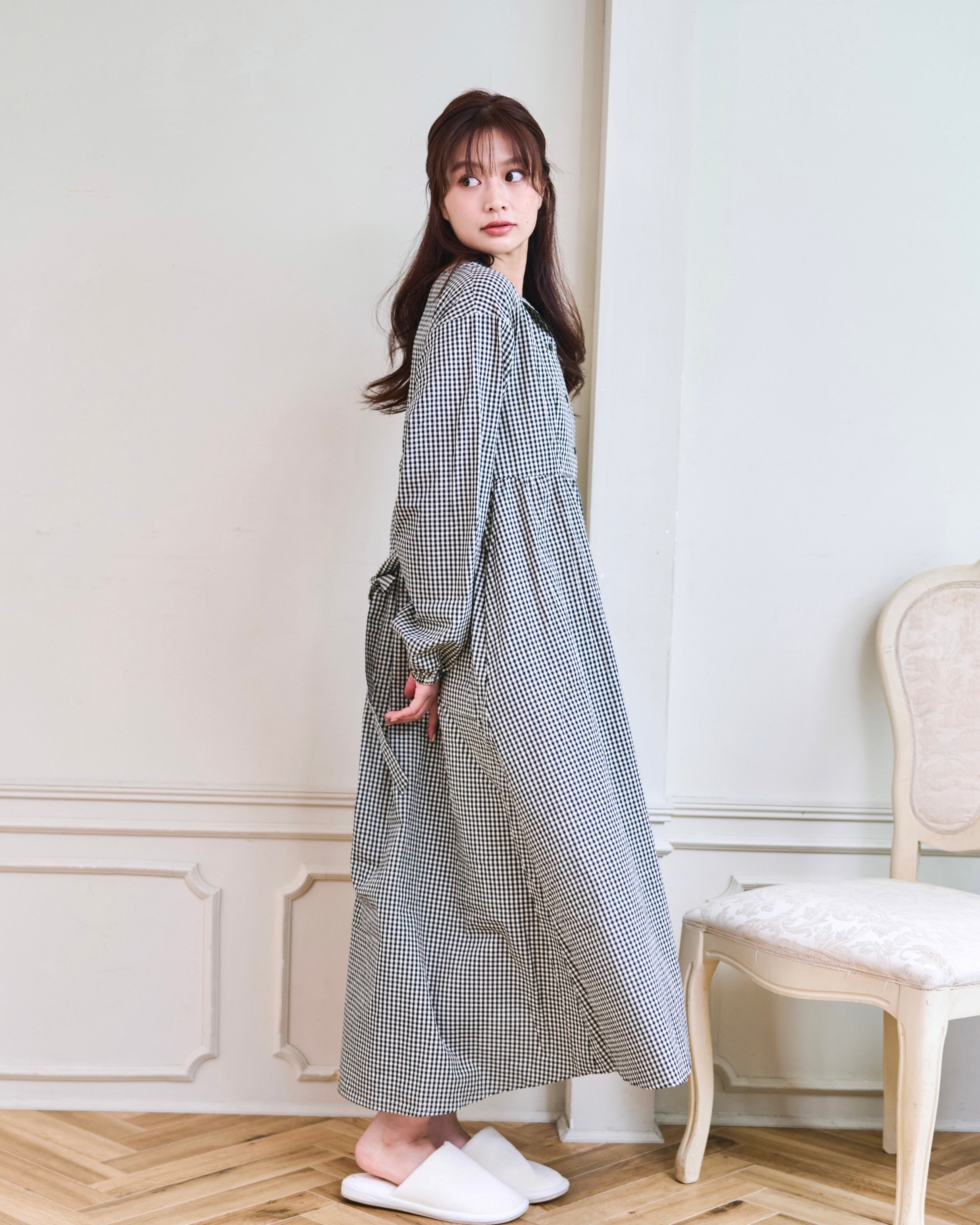 ワンピース muu AZUL BY MOUSSY | ステッチデザインコクーンカットワンピース