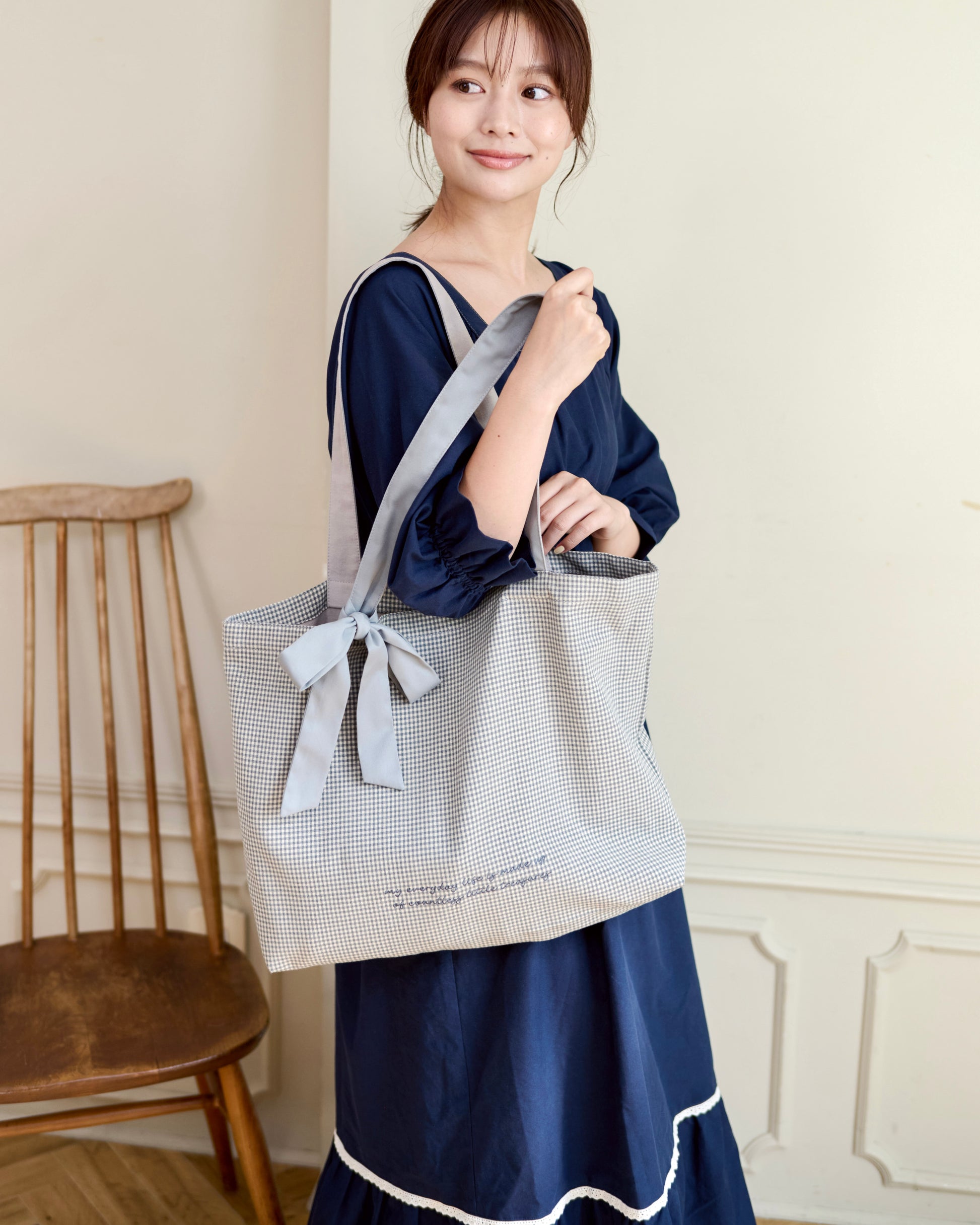 checked fabric wide tote bag〈12月上旬〜12月中旬お届け〉