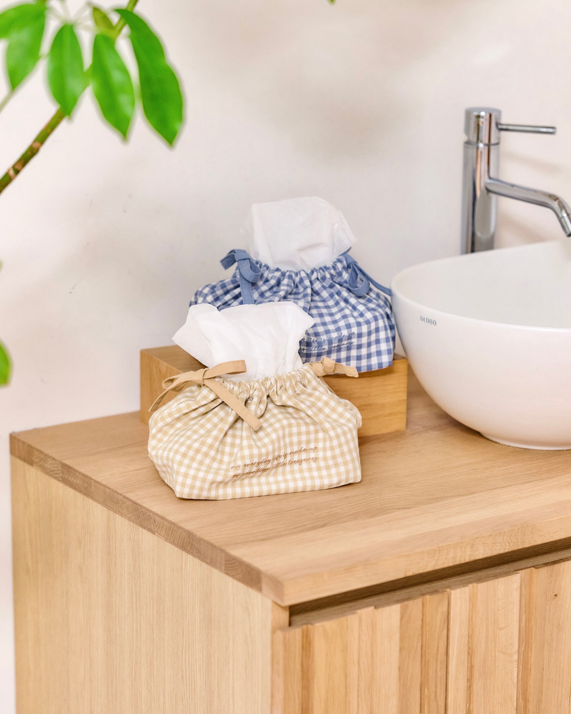 soft gingham drawstring tissue pouch〈4月中旬〜4月下旬お届け〉