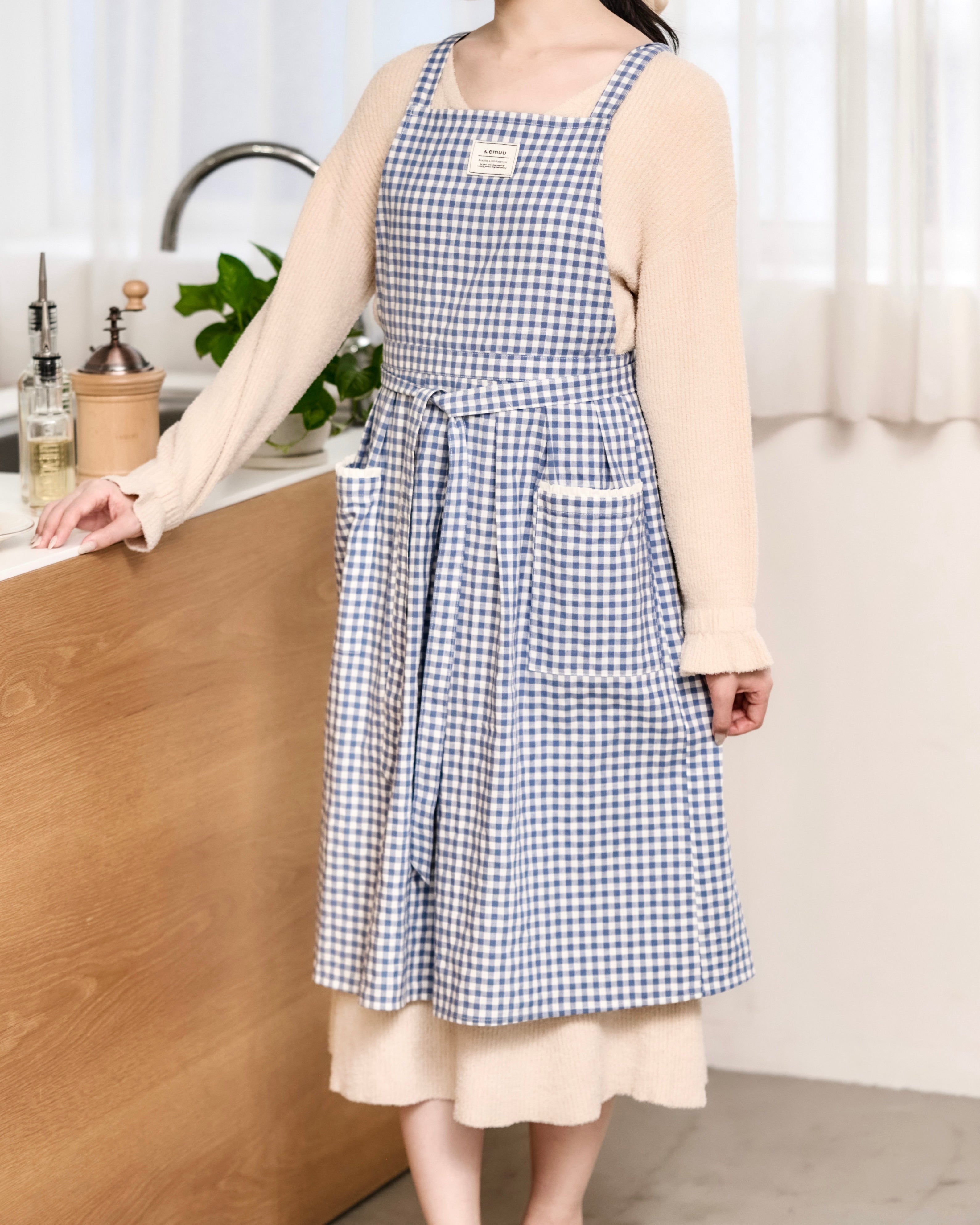 soft gingham apron | &emuu(アンドエミュー)official通販サイト