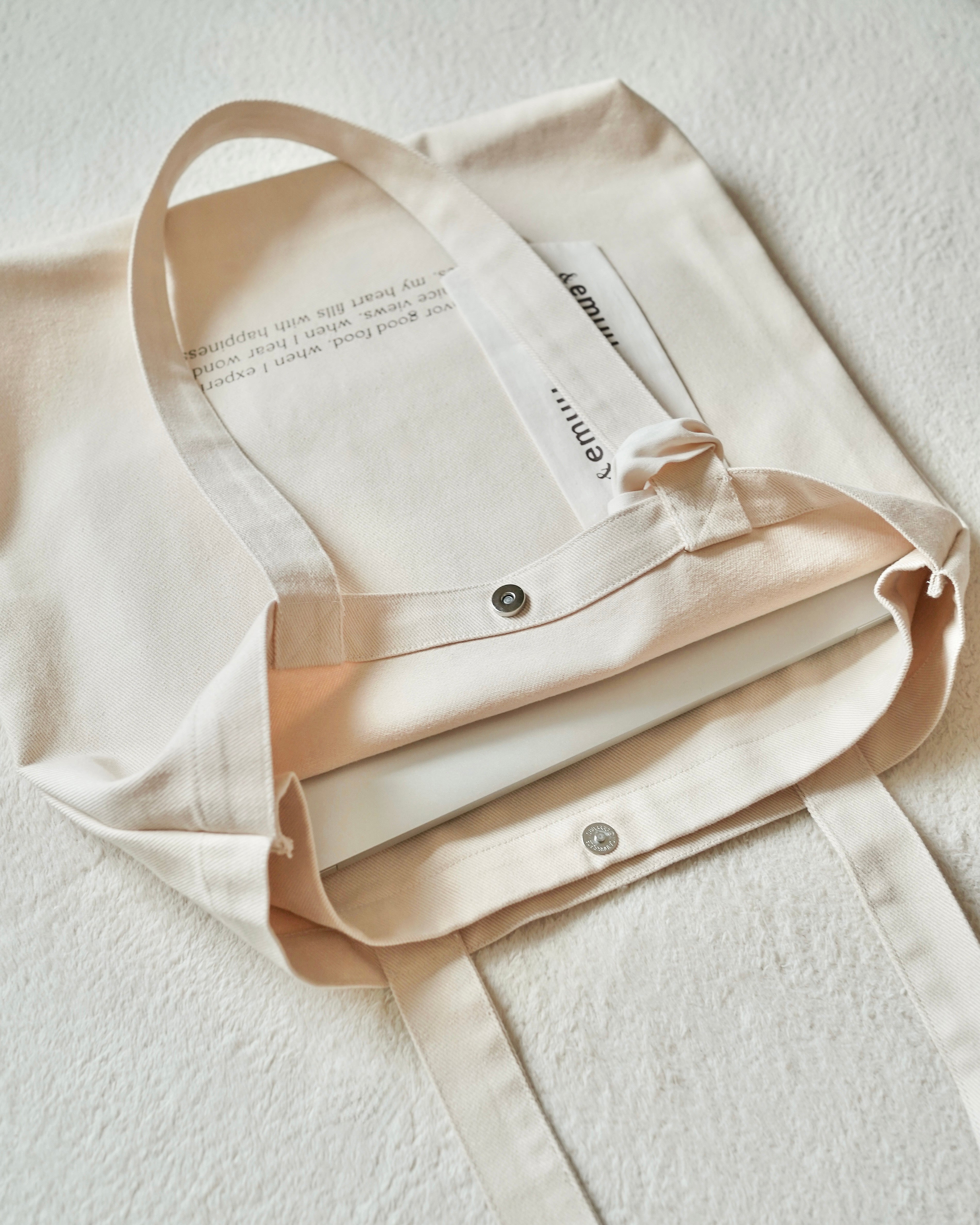 logo tote bag | &emuu(アンドエミュー)official通販サイト