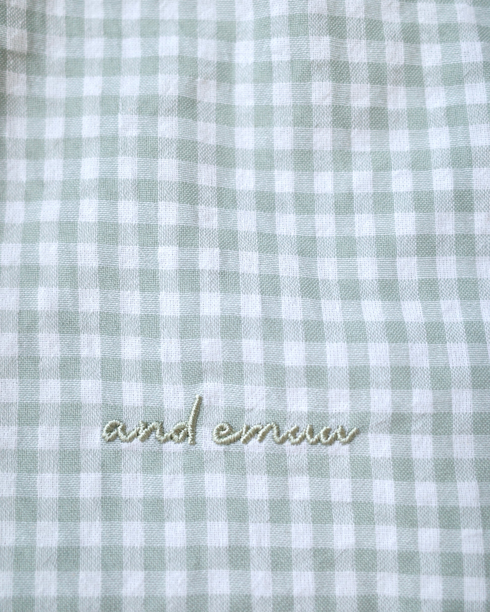 checked fabric pouch〈10月上旬〜10月中旬お届け〉